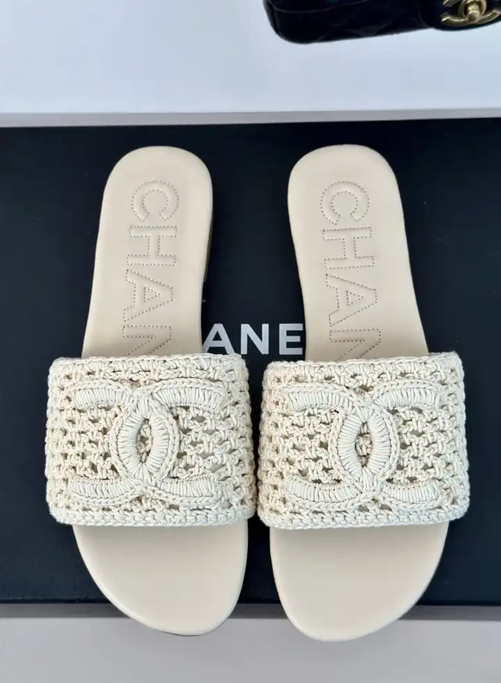 hype Chanel Slippers