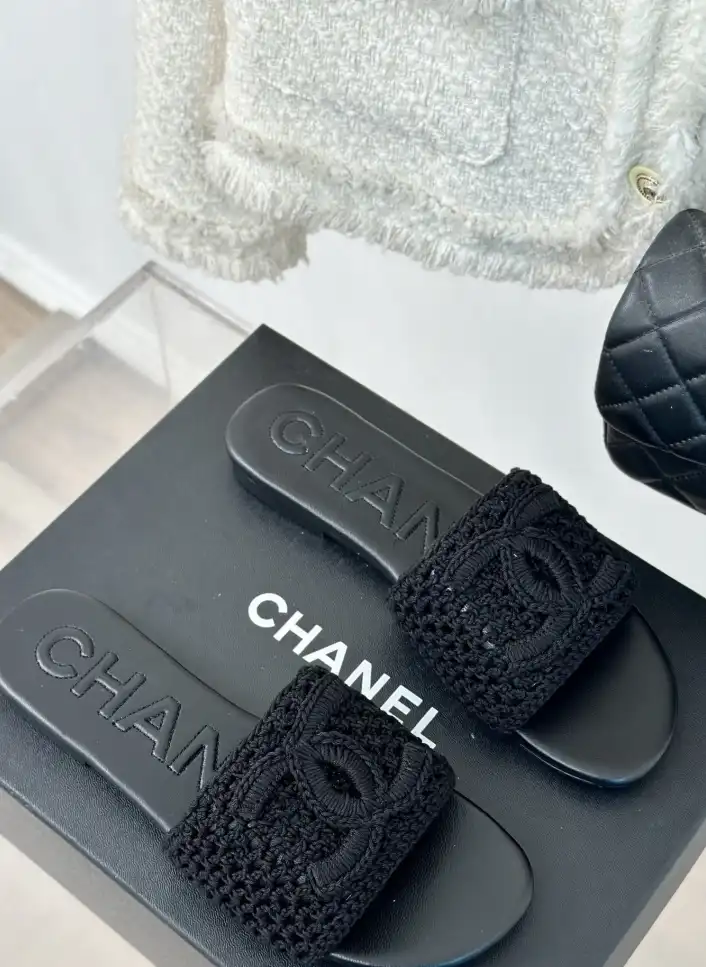 hype Chanel Slippers