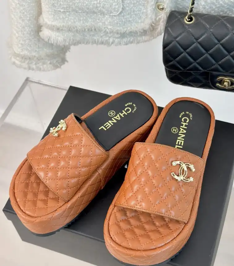 hype Chanel Slippers