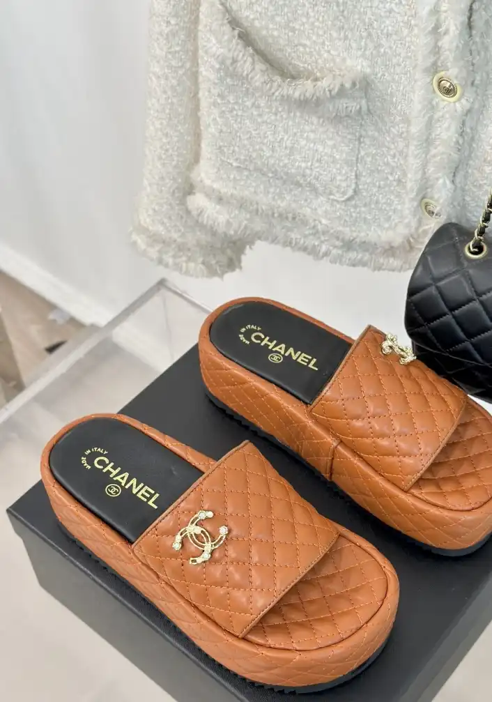 hype Chanel Slippers