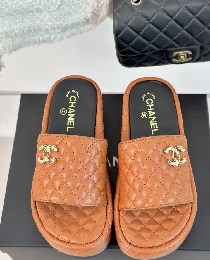 hype Chanel Slippers