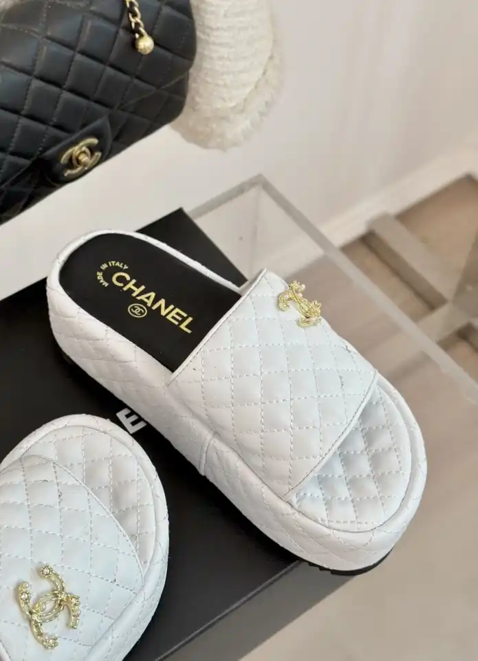 hype Chanel Slippers