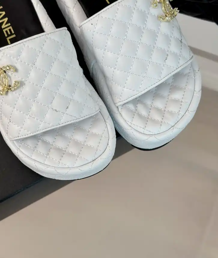 hype Chanel Slippers