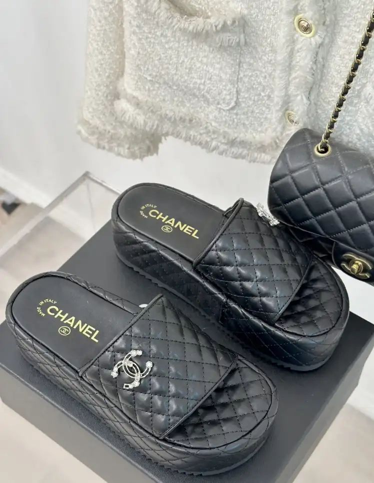 hype Chanel Slippers