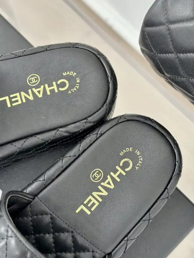 hype Chanel Slippers