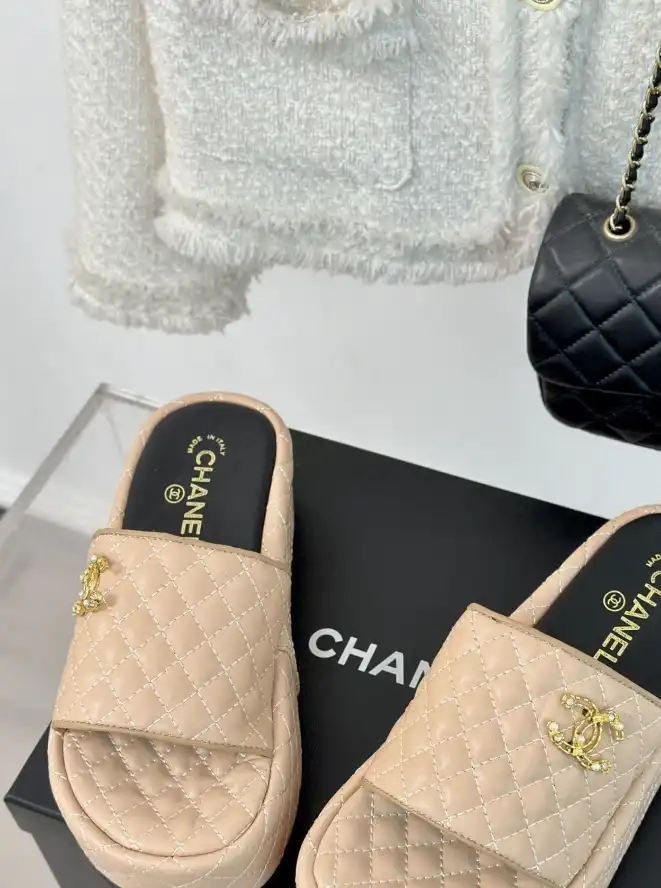 hype Chanel Slippers