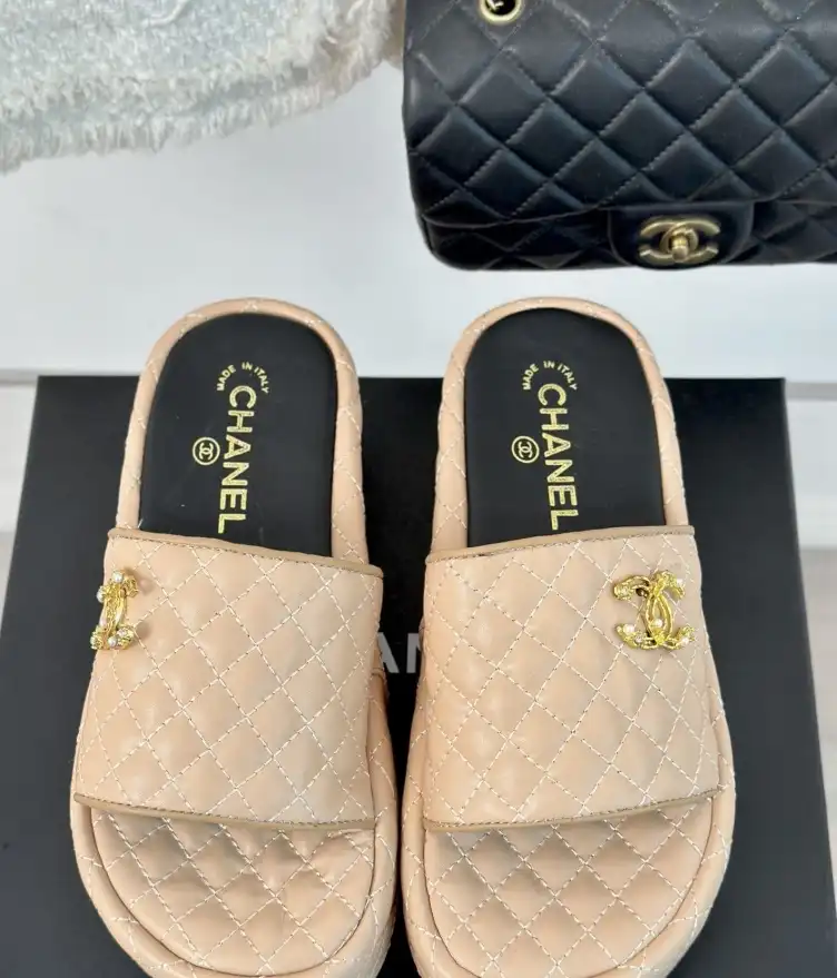 hype Chanel Slippers