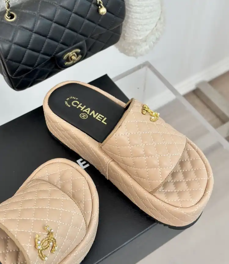 hype Chanel Slippers