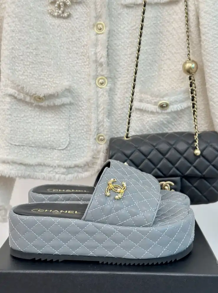 hype Chanel Slippers