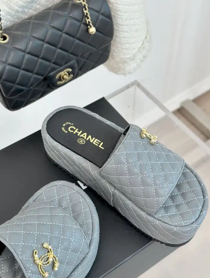 hype Chanel Slippers