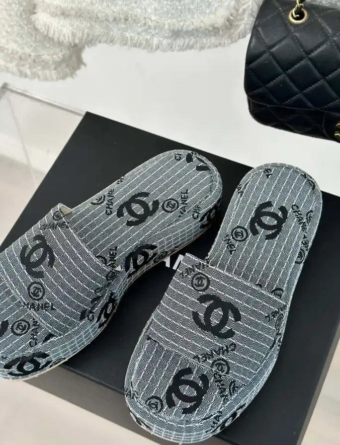 hype Chanel Slippers