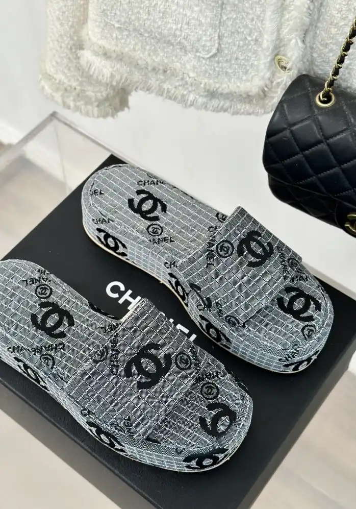 hype Chanel Slippers