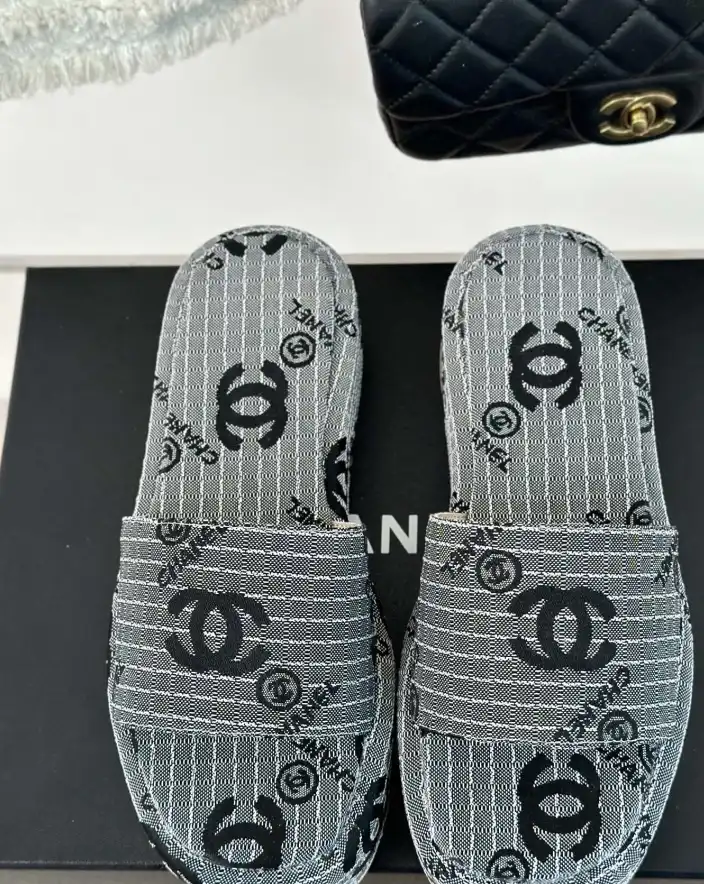 hype Chanel Slippers