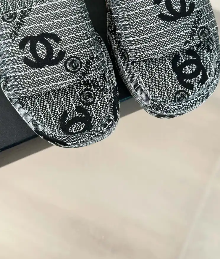 hype Chanel Slippers