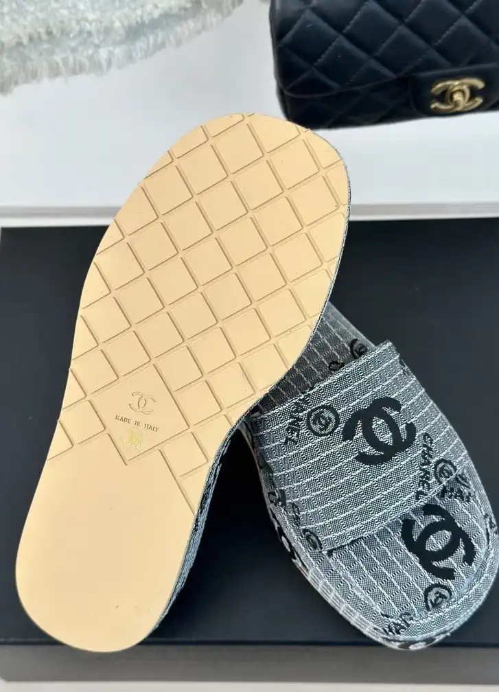 hype Chanel Slippers