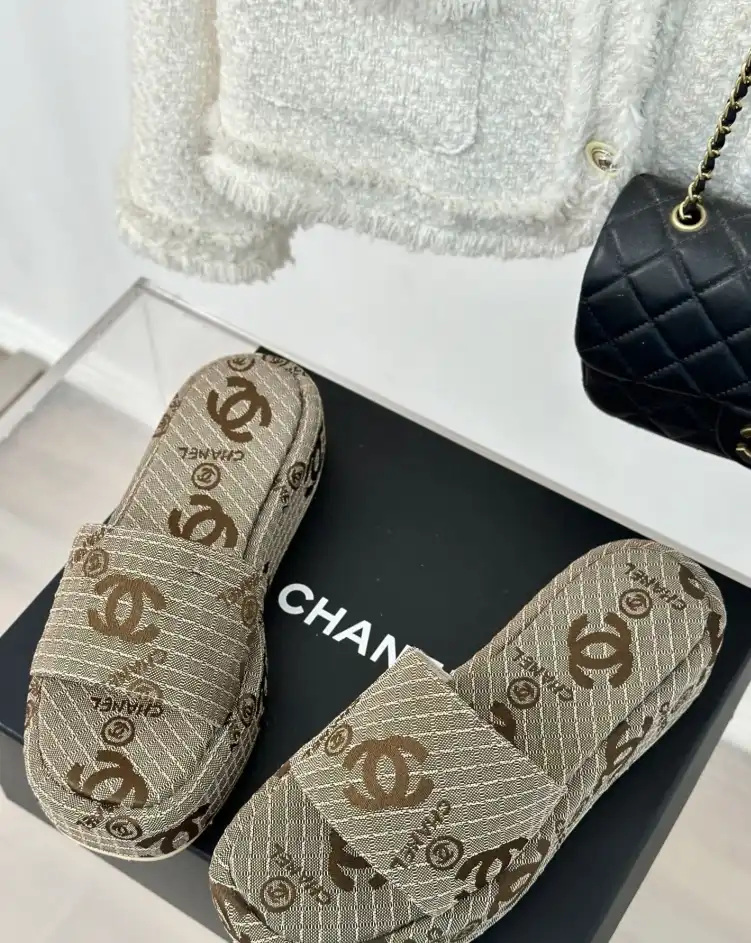 hype Chanel Slippers