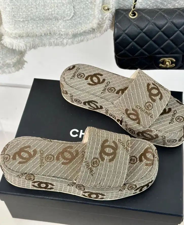 hype Chanel Slippers