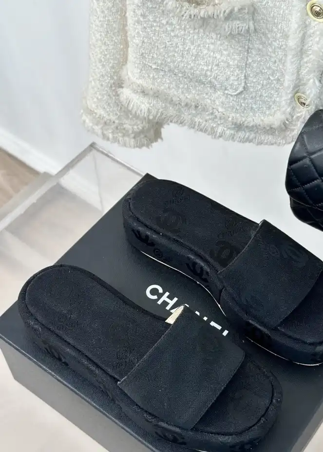 hype Chanel Slippers