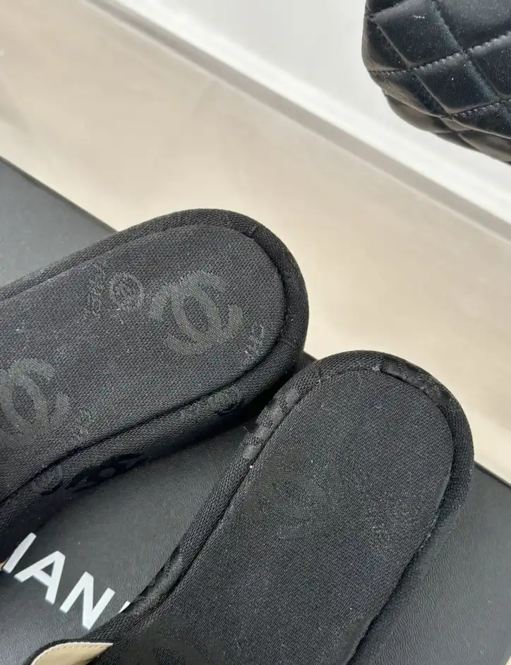 hype Chanel Slippers