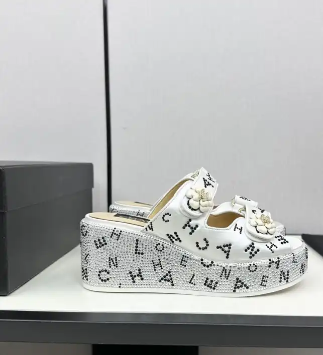 hype Chanel Slippers