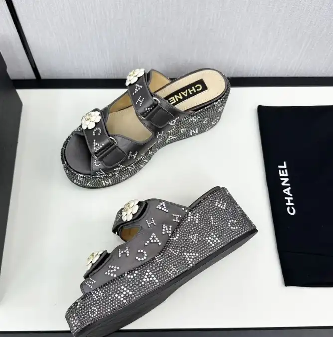 hype Chanel Slippers