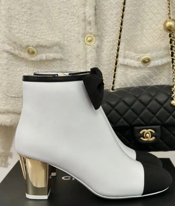 hype Chanel Boots