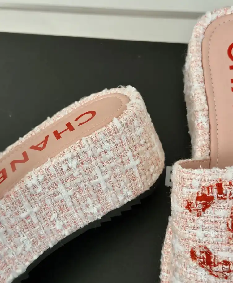 hype Chanel Slippers