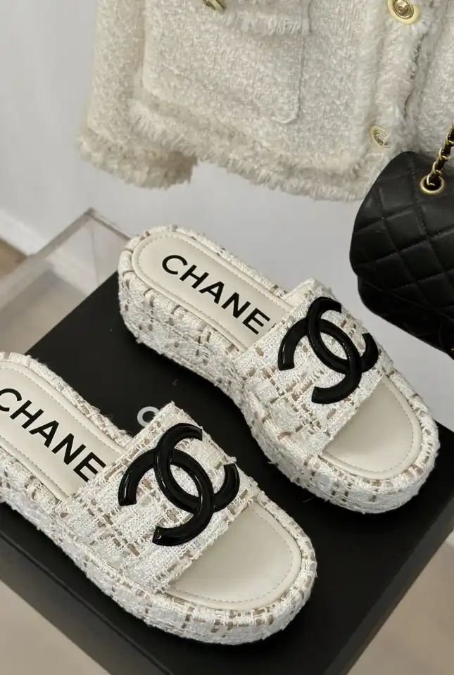 hype Chanel Slippers