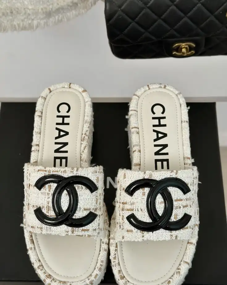 hype Chanel Slippers