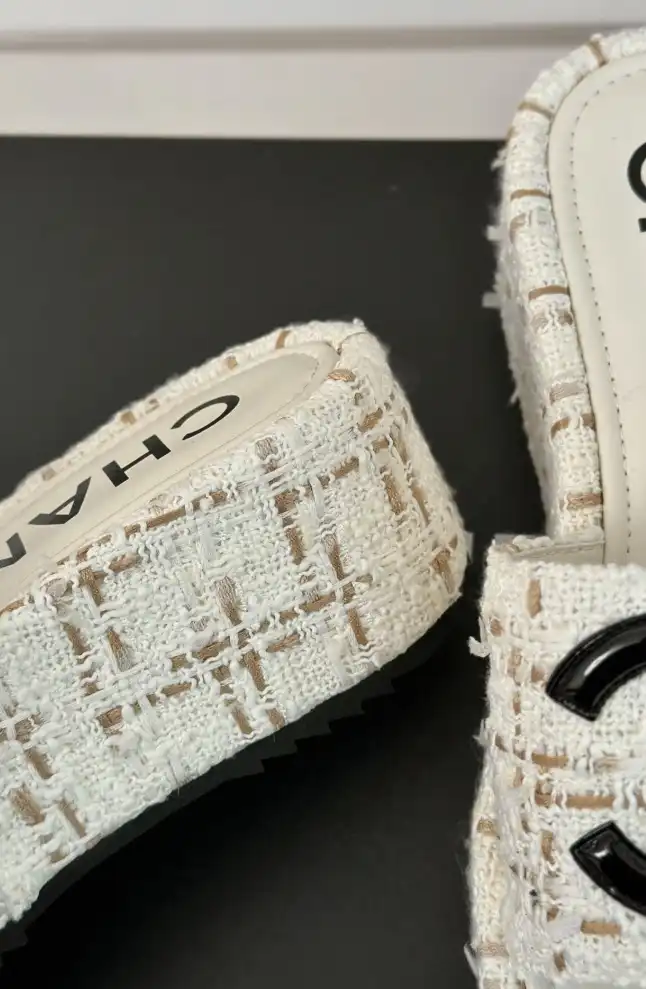 hype Chanel Slippers