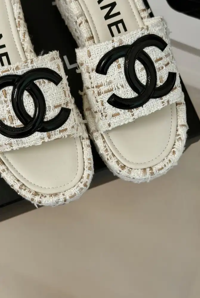 hype Chanel Slippers