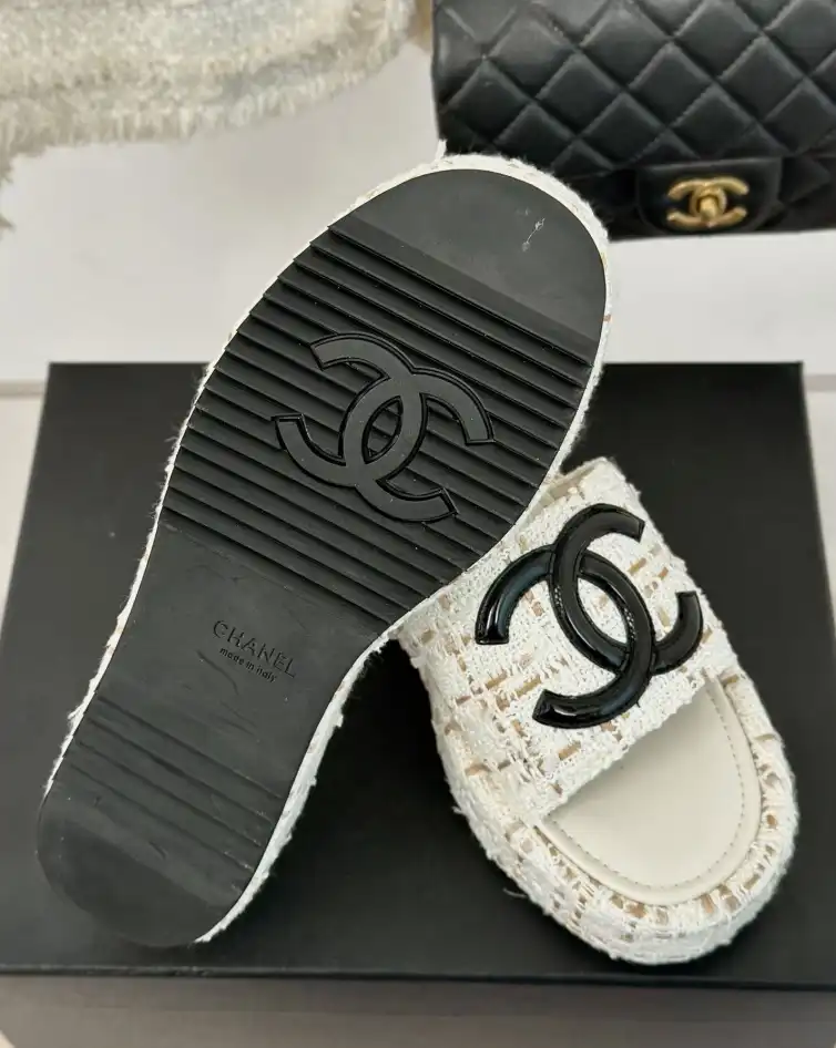 hype Chanel Slippers