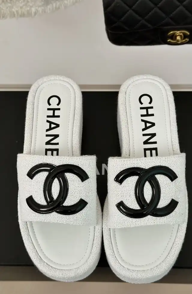 hype Chanel Slippers