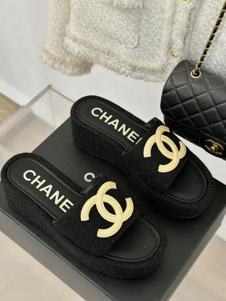 hype Chanel Slippers