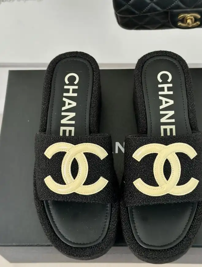 hype Chanel Slippers