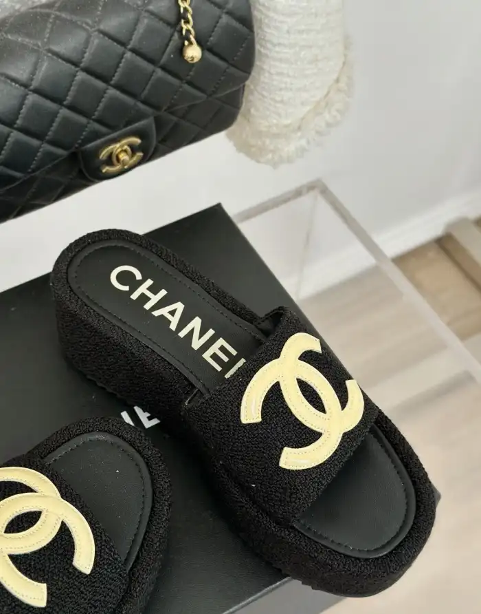 hype Chanel Slippers