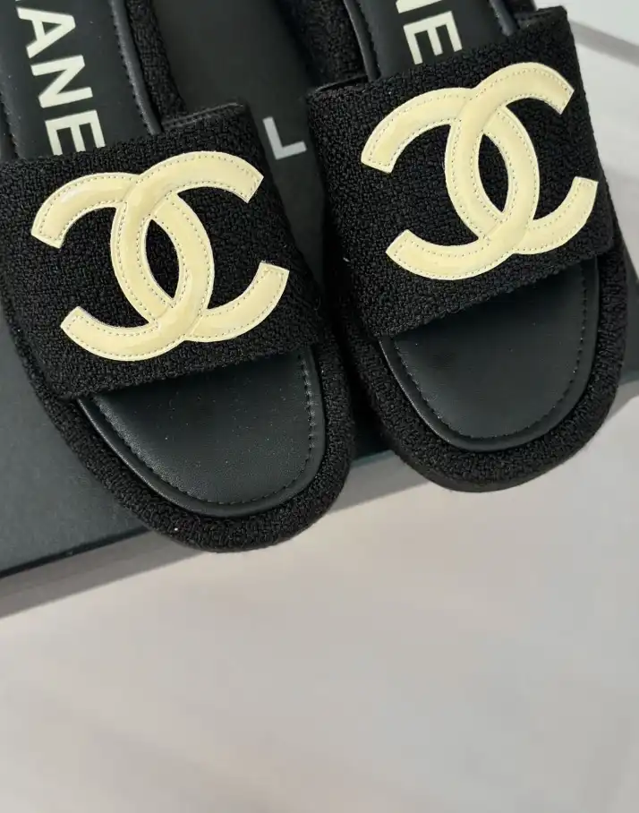 hype Chanel Slippers