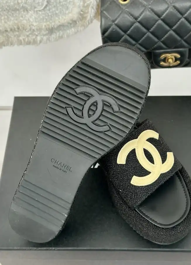 hype Chanel Slippers