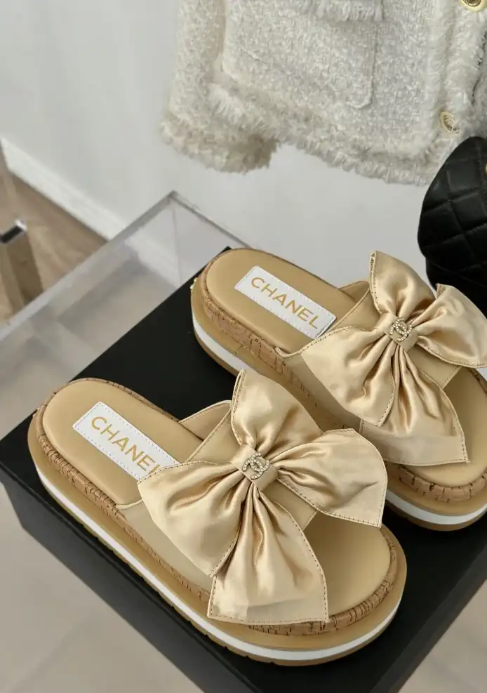 hype Chanel Slippers