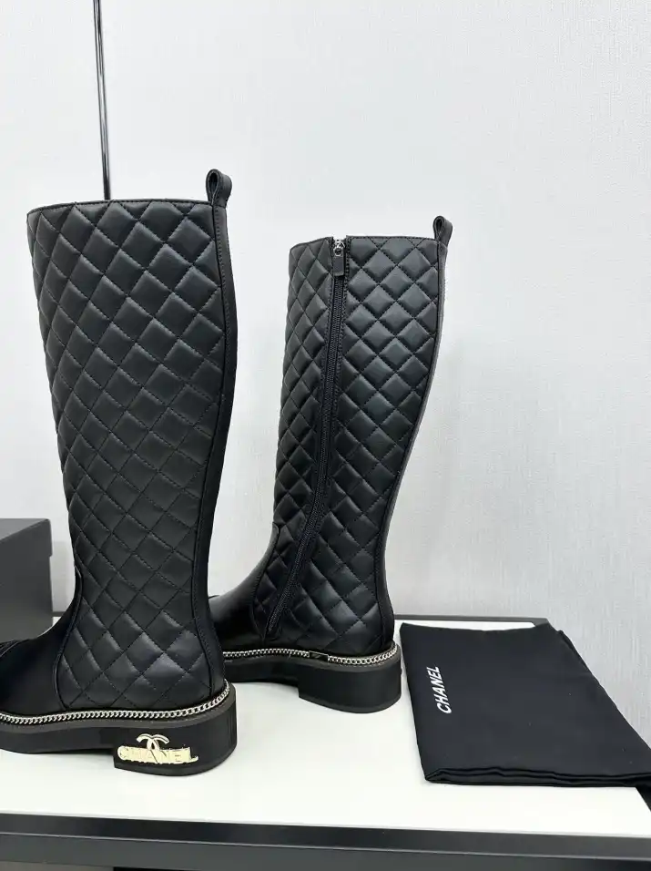 hype Chanel Boots