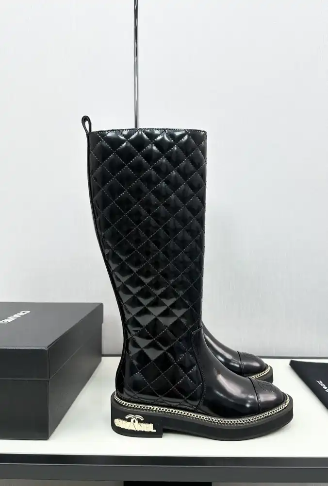 hype Chanel Boots