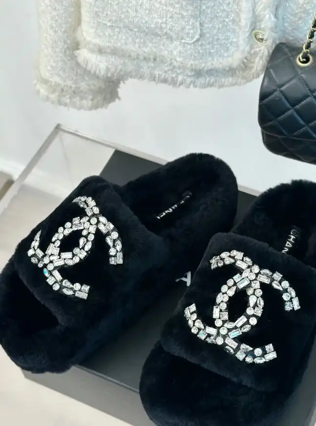 hype Chanel Slippers