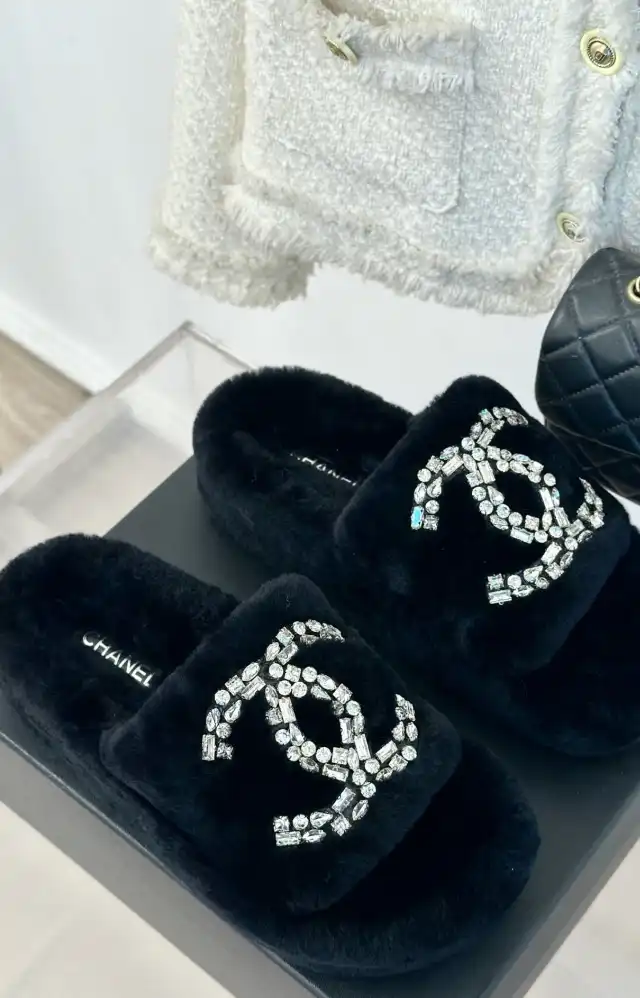 hype Chanel Slippers