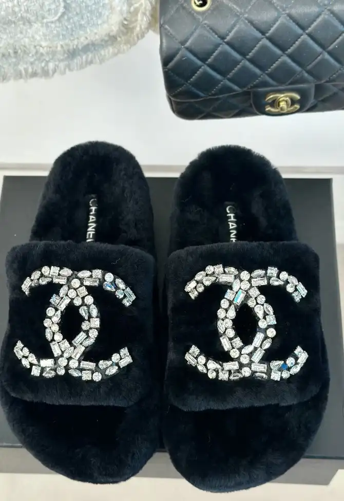 hype Chanel Slippers