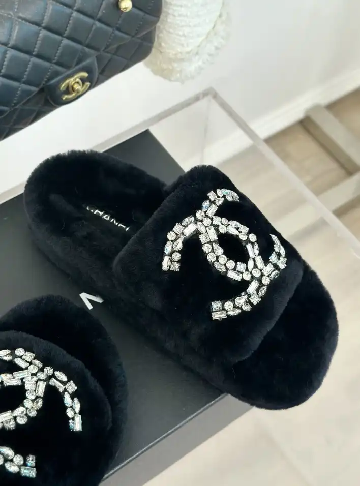 hype Chanel Slippers