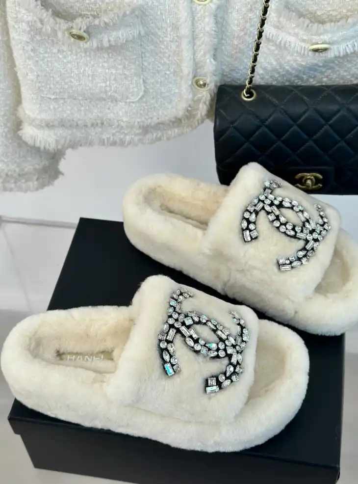 hype Chanel Slippers