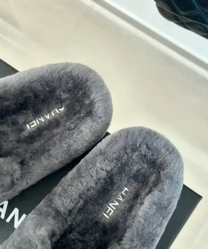 hype Chanel Slippers