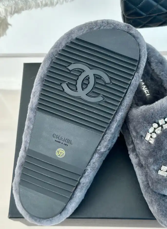 hype Chanel Slippers