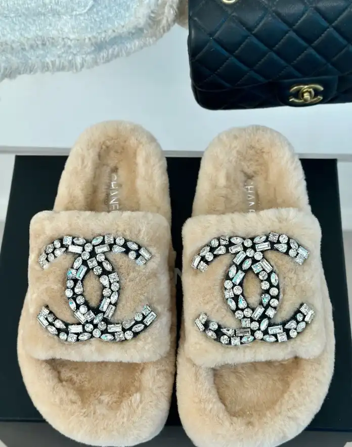 hype Chanel Slippers