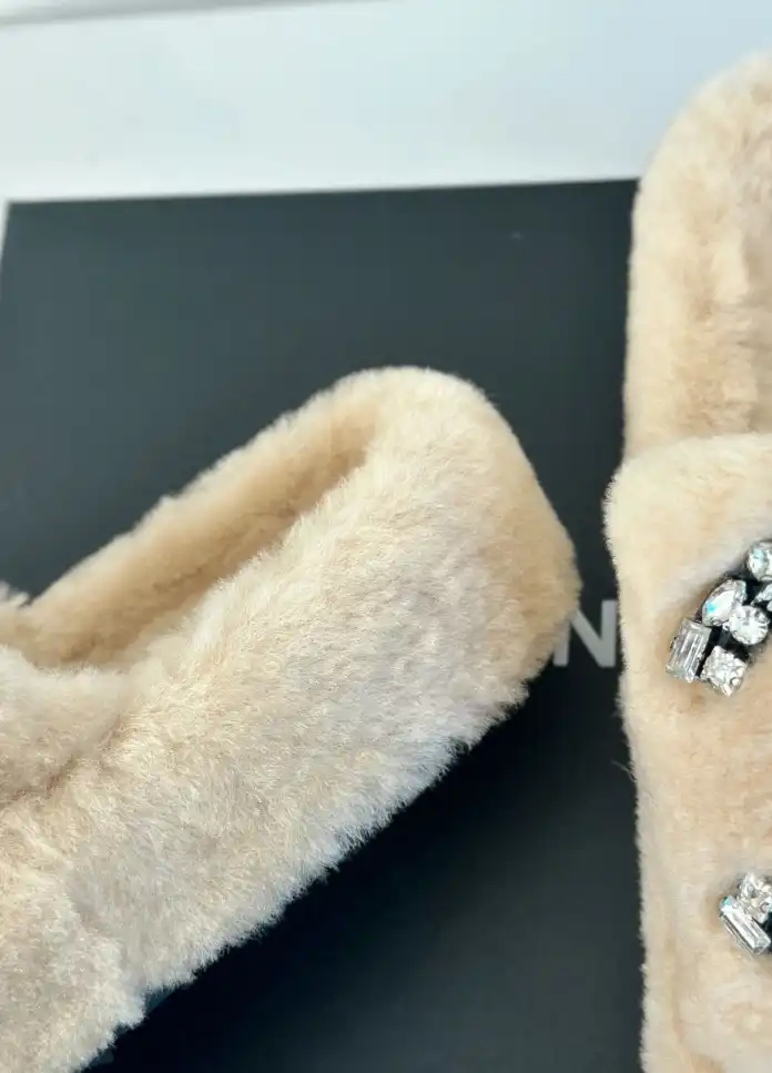 hype Chanel Slippers